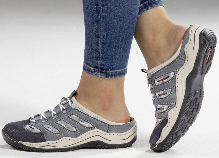 Sandaletten & Pantoletten - Rieker, klassische Damen-Clogs, mit Elastik-Zierschnürung, in Größe 036 bis 043, in Farbe JEANS-BEIGE Ansicht 4