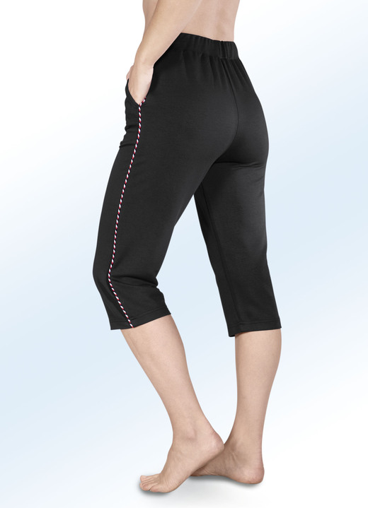 Freizeithosen - Caprihose mit bequemem Dehnbund Freizeithosen - Caprihose mit bequemem Dehnbund, in Größe 036 bis 054, in Farbe SCHWARZ