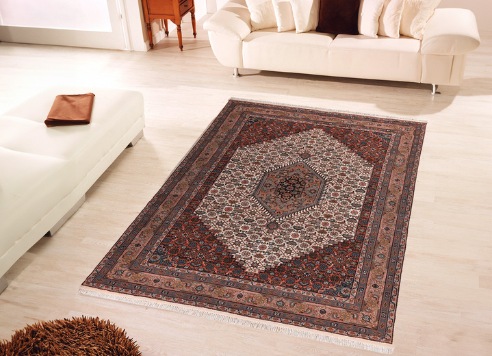 Klassisch - Handgeknüpfte Brücken, Teppiche und Galerien aus 100% Schurwolle, in Größe 101 (Brücke, 40x 60 cm) bis 313 (Teppich rund, ø 250 cm), in Farbe ROT, in Ausführung Qualität Spezial Ansicht 12