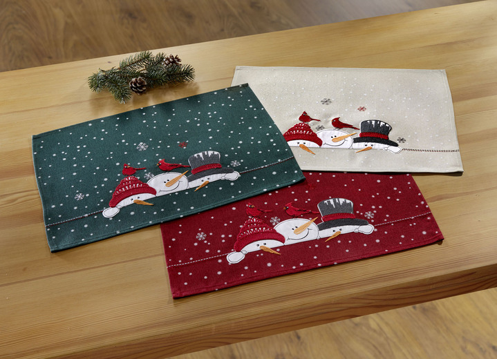 Tischdecken - Zauberhafte Tisch- und Raumdekoration mit Schneemann-Motiven, in Größe 130 (Deckchen, 35/ 50 cm) bis 404 (Kissenbezug, 40/ 40 cm), in Farbe BORDEAUX Ansicht 3