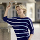 Pullover - Pullover in Streifendessin – Farbe MARINE-HELLBLAU-WEISS Pullover - Pullover in Streifendessin, in Größe L(44/46) bis XXL(52/54), in Farbe BEERE-SCHWARZ-WEISS