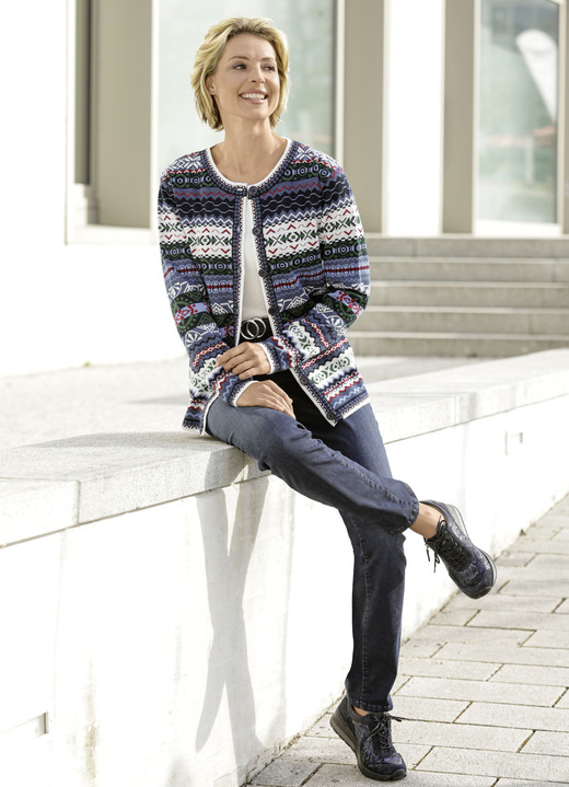 Jacken, Westen & Sets - Strickjacke mit Schurwolle Ansicht 2 Jacken, Westen & Sets - Strickjacke mit Schurwolle, in Größe 038 bis 054, in Farbe JEANSBLAU-GRÜN-MULTICOLOR Ansicht 2