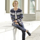 Jacken, Westen & Sets - Strickjacke mit Schurwolle – Farbe JEANSBLAU-GRÜN-MULTICOLOR – Ansicht 2 Jacken, Westen & Sets - Strickjacke mit Schurwolle, in Größe 038 bis 054, in Farbe JEANSBLAU-GRÜN-MULTICOLOR – Farbe JEANSBLAU-GRÜN-MULTICOLOR – Ansicht 2
