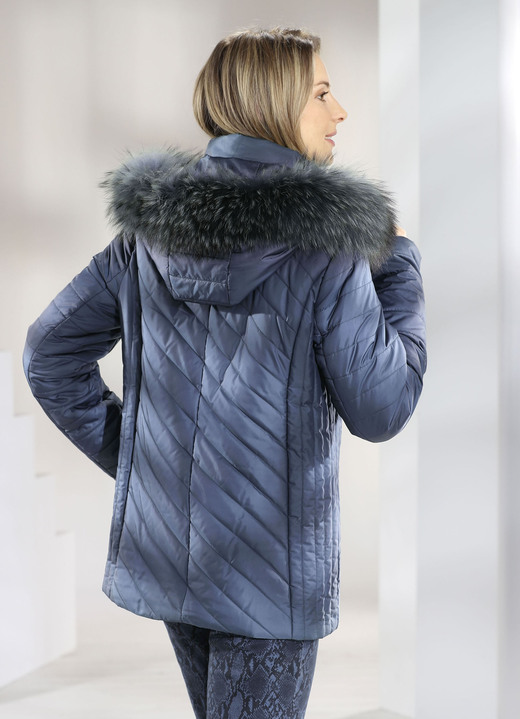 Jacken, Mäntel, Blazer - Jacke mit abnehmbarer Kapuze Jacken, Mäntel, Blazer - Jacke mit abnehmbarer Kapuze, in Größe 036 bis 052, in Farbe STAHLBLAU