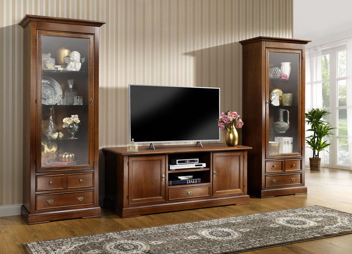 Vitrinen & Highboards - Teilmassive Möbel mit kunstvollen Verzierungen, in Farbe NUSSBAUM, in Ausführung TV-Longboard