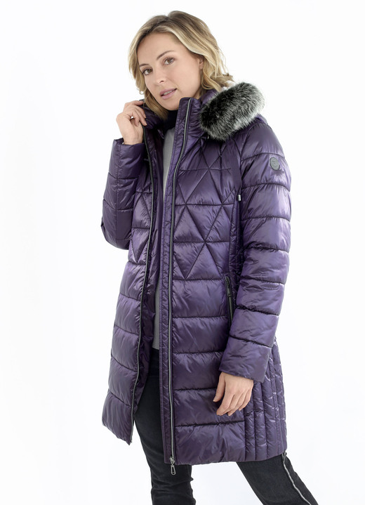 Jacken, Mäntel, Blazer - Kurzmantel mit Längssteppung seitlich, in Größe 036 bis 054, in Farbe AUBERGINE Ansicht 8