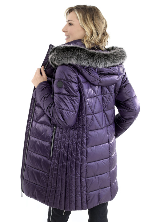 Jacken, Mäntel, Blazer - Kurzmantel mit Längssteppung seitlich, in Größe 036 bis 054, in Farbe AUBERGINE Ansicht 9