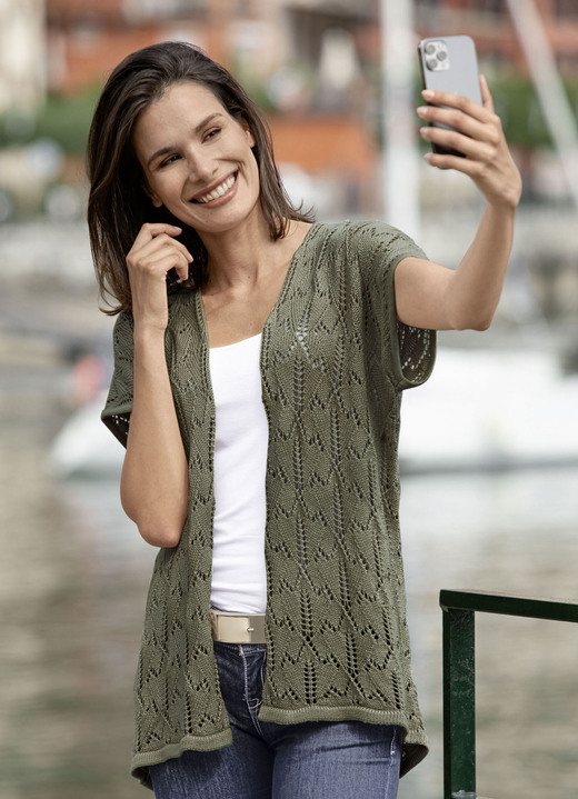 Jacken, Westen & Sets - Strickweste mit Ajourmuster, in Größe 036 bis 052, in Farbe JEANSBLAU MELIERT Ansicht 6