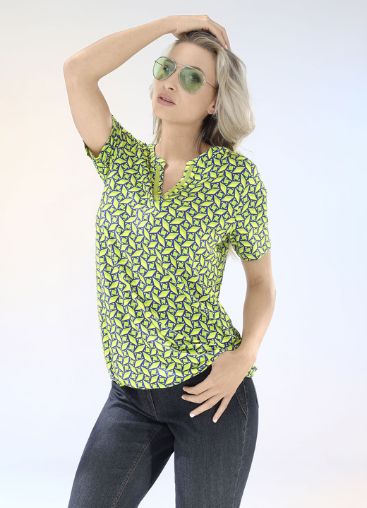 Shirts - Shirt mit Zierband am V-Schlitz, in Größe 034 bis 052, in Farbe GRÜN-GELB-ROYALBLAU