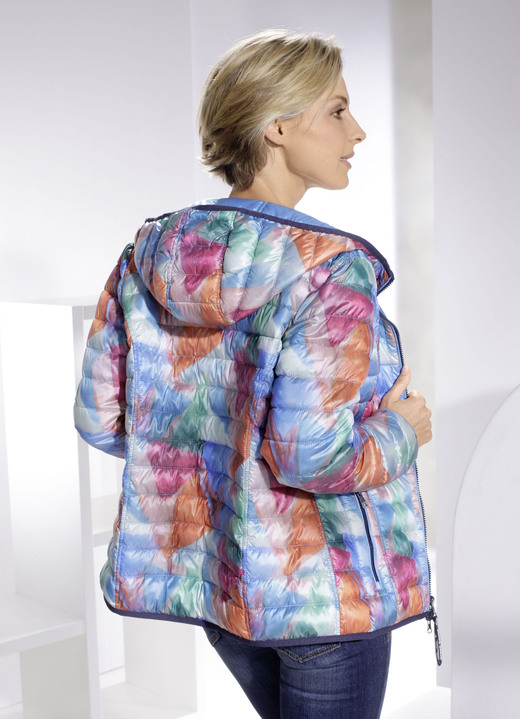 Jacken, Mäntel, Blazer - Funktions-Wendejacke mit fester Kapuze Ansicht 2 Jacken, Mäntel, Blazer - Funktions-Wendejacke mit fester Kapuze, in Größe 034 bis 052, in Farbe PINK-BUNT Ansicht 2