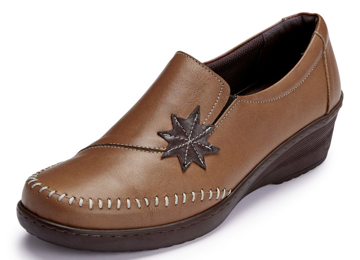 Komfortschuhe - Gemini Slipper mit Leder-Applikation, in Größe 036 bis 042, in Farbe COGNAC Ansicht 1