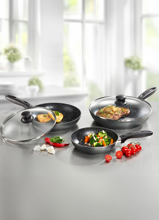 Töpfe, Pfannen & Bräter - Pfannen-Set, 5-teilig, mit Antihaftbeschichtung, in Farbe SCHWARZ Ansicht 1