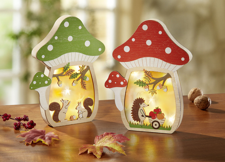 Wohnaccessoires - Beleuchtetes Pilz-Haus, batteriebetrieben, in Farbe ROT-GRÜN, in Ausführung Mit Igel-Motiv und rotem Dach Ansicht 2