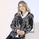 Jacken, Westen & Sets - Strickjacke in grafischer Optik mit platischem Effekt, in Größe 038 bis 054, in Farbe SCHWARZ-WEISS – Farbe SCHWARZ-WEISS – Ansicht 2