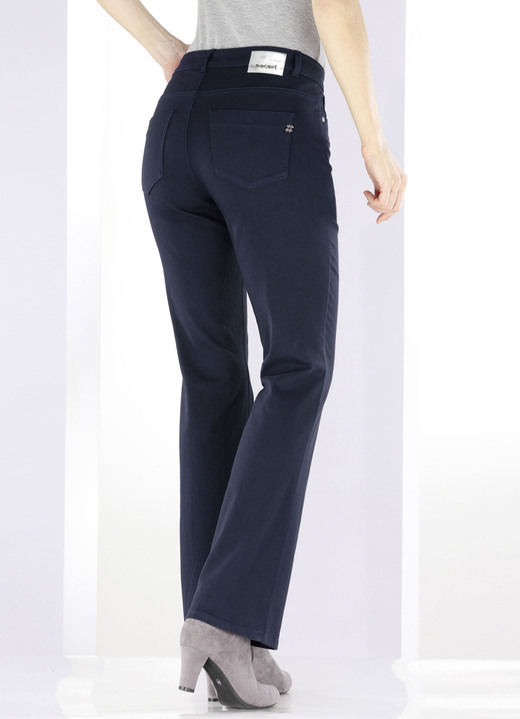 Jeans - Magic-Jeans mit modisch weiterem Beinverlauf, in Größe 017 bis 088, in Farbe SALBEI Ansicht 20