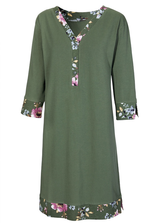 Nachthemden - Zweierpack Nachthemden mit Knopfleiste, in Größe 036 bis 054, in Farbe 1X OLIV-BEERE-BUNT, 1X OLIV Ansicht 4