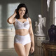 Soft-BH - Miss Mary BH mit elastischen Spitzeneinsätzen – Farbe WEISS – Ansicht 4 Soft-BH - Miss Mary BH mit elastischen Spitzeneinsätzen, in Größe 080 bis 120, in Cup E, in Farbe BEIGE – Farbe WEISS – Ansicht 4