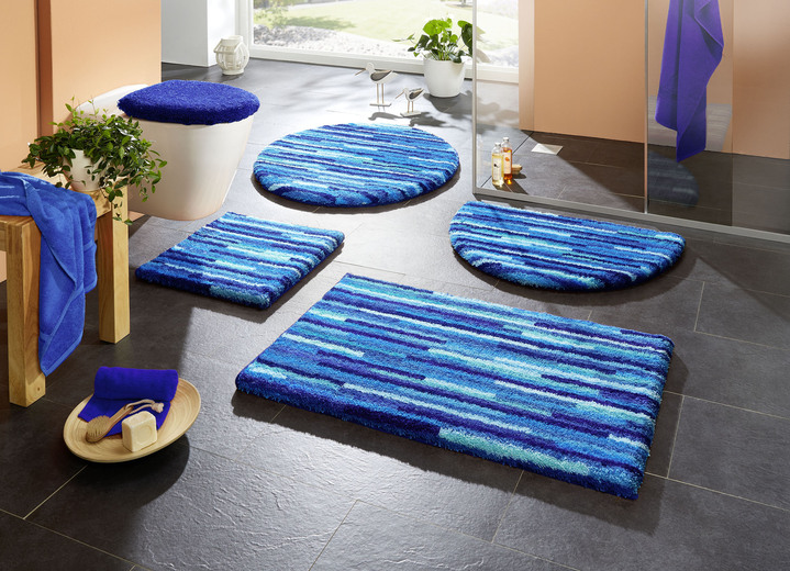 Heimtextilien - Badgarnitur  mit rutschhemmender Rückseite, in Größe 100 (Vorleger halbrund, 50/ 80 cm) bis 112 (WC-Deckelbezug, 47/ 50 cm), in Farbe BLAU Ansicht 2