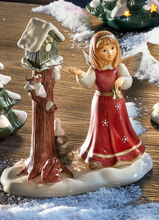 Goebel-Figuren - Winterliche Szene: Tolle Himmelsboten im Winterwald Ansicht 6 Goebel-Figuren - Winterliche Szene: Tolle Himmelsboten im Winterwald, in Farbe GRÜN, in Ausführung Weihnachtsbaum Ansicht 6