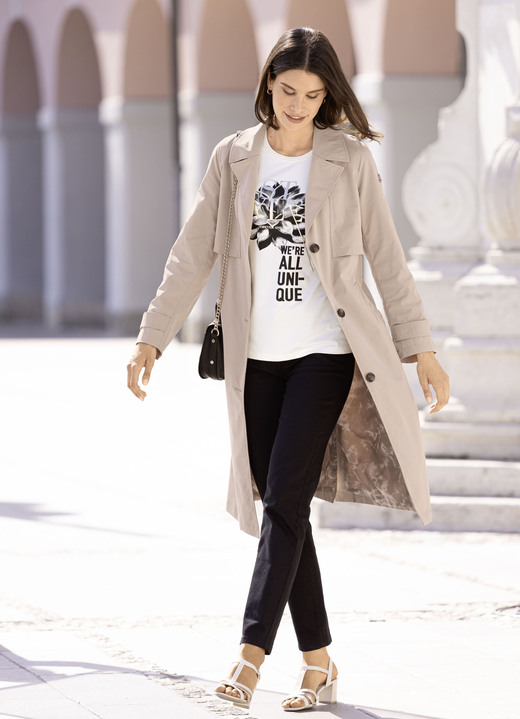 Jacken, Mäntel, Blazer - Funktions-Trenchcoat mit Gürtel., in Größe 034 bis 052, in Farbe BEIGE Ansicht 3