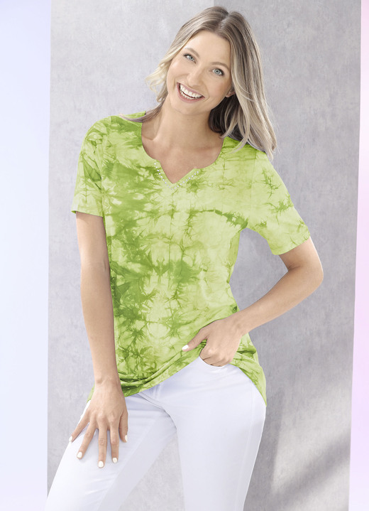 Shirts - Shirt in Batik-Optik in 2 Farben, in Größe 036 bis 052, in Farbe PISTAZIE BATIK Ansicht 1
