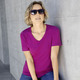Shirts - Shirt mit V-Ausschnitt in 10 Farben – Farbe MAGENTA – Ansicht 2 Shirts - Shirt mit V-Ausschnitt in 10 Farben, in Größe 034 bis 052, in Farbe POLARGRAU – Farbe MAGENTA – Ansicht 2