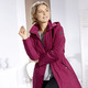 Jacken, Mäntel, Blazer - Funktionsjacke mit dezentem Streifendessin – Farbe RUBINROT – Ansicht 4 Jacken, Mäntel, Blazer - Funktionsjacke mit dezentem Streifendessin, in Größe 018 bis 054, in Farbe SAND – Farbe RUBINROT – Ansicht 4