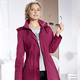Jacken, Mäntel, Blazer - Funktionsjacke mit dezentem Streifendessin – Farbe RUBINROT – Ansicht 6 Jacken, Mäntel, Blazer - Funktionsjacke mit dezentem Streifendessin, in Größe 018 bis 054, in Farbe SAND – Farbe RUBINROT – Ansicht 6