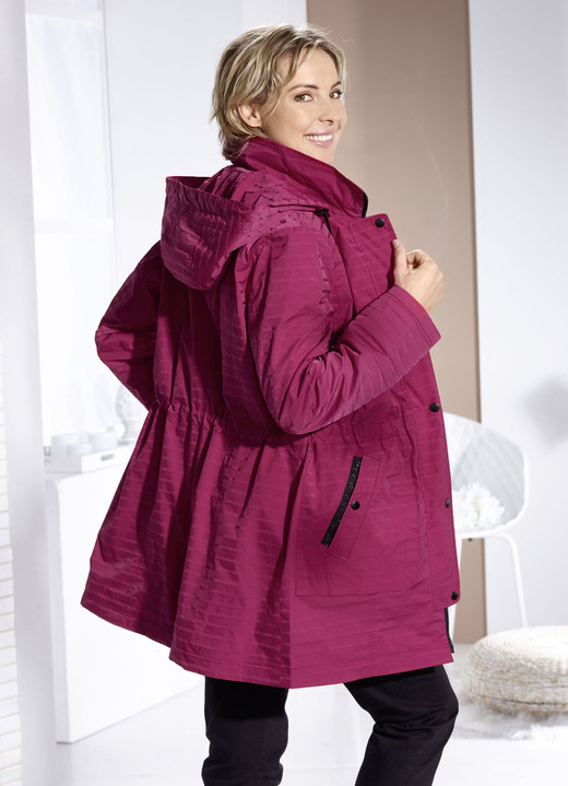Jacken, Mäntel, Blazer - Funktionsjacke mit dezentem Streifendessin Ansicht 6 Jacken, Mäntel, Blazer - Funktionsjacke mit dezentem Streifendessin, in Größe 018 bis 054, in Farbe SAND Ansicht 6