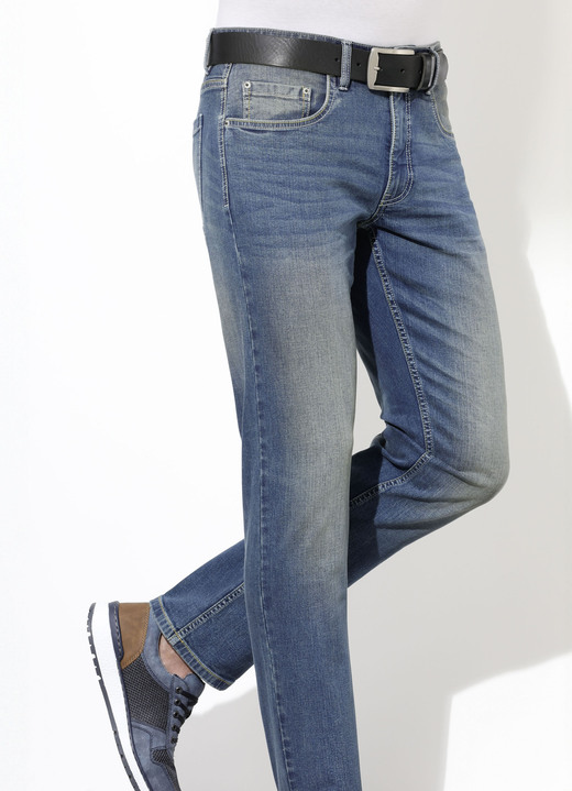 Hosen - Jeans in 3 Farben, in Größe 024 bis 064, in Farbe JEANSBLAU Ansicht 1