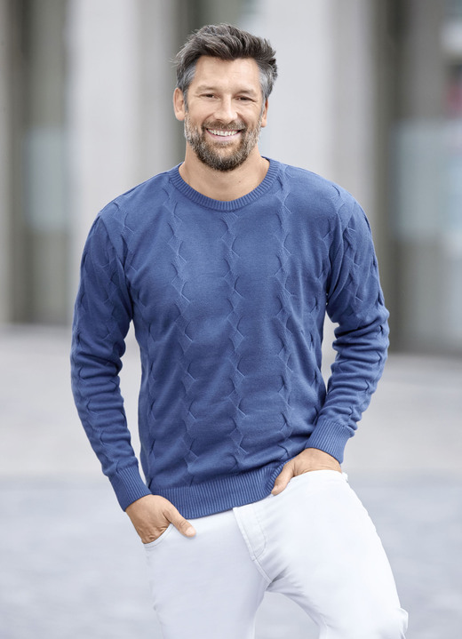 Hemden, Pullover & Shirts - Rundhalspullover mit Strukturdessin in 3 Farben, in Größe 046 bis 062, in Farbe BLAU Ansicht 1