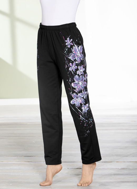 Freizeithosen - Hose mit tollem Floral Dessin Freizeithosen - Hose mit tollem Floral Dessin, in Größe 018 bis 054, in Farbe SCHWARZ