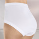 Slips - Fünferpack Slips mit Batistmotiv – Farbe WEISS – Ansicht 1 Slips - Fünferpack Slips mit Batistmotiv, in Größe 040 bis 056, in Farbe WEISS – Farbe WEISS – Ansicht 1