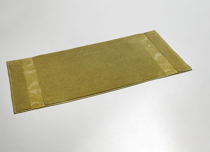 Badgarnituren - Barfußweicher Badteppich mit natürlichem Blätter-Dessin, in Farbe BEERE, in Ausführung Jacquard-Bordüre Ansicht 5