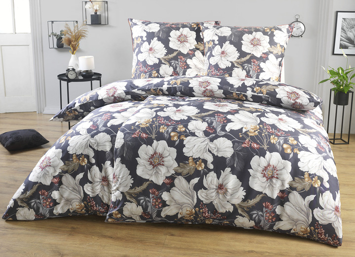 Bettwäschegarnituren - Digitalbedruckte Bettwäsche-Garnitur von Irisette, in Größe 112 (80/80 cm + 135/200 cm) bis 114 (80/80 cm + 155/200 cm), in Farbe SCHWARZ Ansicht 1