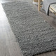 Modern - Traumhaft flauschige Brücken und Teppiche in Shaggy-Qualität – Farbe GRAU – Ansicht 4 Modern - Traumhaft flauschige Brücken und Teppiche in Shaggy-Qualität, in Größe 111 (Brücke 60x90 cm) bis 304 (Teppich rund ø 150 cm), in Farbe GOLD – Farbe GRAU – Ansicht 4