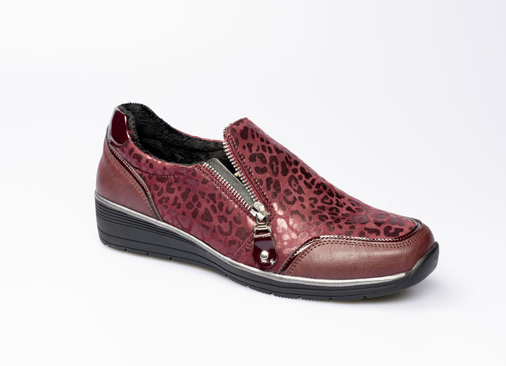 Halbschuhe - Stylischer Halbschuh im Leo-Look, in Größe 036 bis 042, in Farbe BORDEAUX Ansicht 1