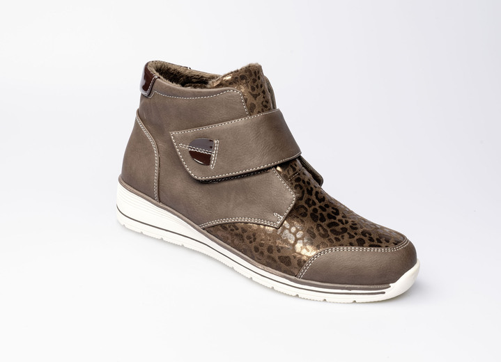 Stiefel - Komfort-Stiefelette im angesagten Leo-Look, in Größe 036 bis 042, in Farbe SCHOKOBRAUN Ansicht 1