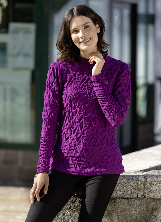 Shirts - Shirt mit Stehkragen in 2 Farben, in Größe 034 bis 052, in Farbe BEERE Ansicht 2