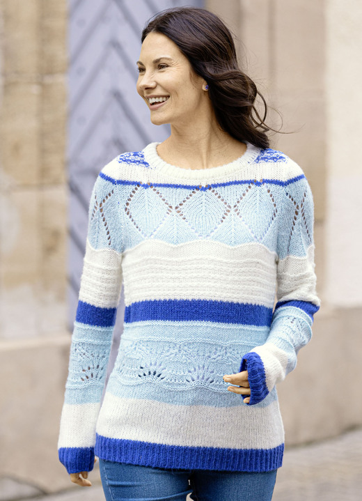 Pullover - Pullover in superflauschiger Qualität Pullover - Pullover in superflauschiger Qualität, in Größe L(44/46) bis XS(32/34), in Farbe ECRU-ROYALBLAU-BLEU