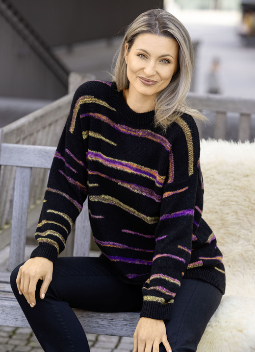 Pullover - Pullover mit Intarsienstreifen Pullover - Pullover mit Intarsienstreifen, in Größe L(44/46) bis XXL(52/54), in Farbe SCHWARZ-MULTICOLOR