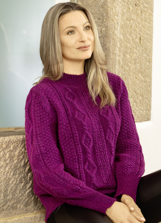 Pullover - Pullover aus Melangegarn, in Größe L(44/46) bis XXL(52/54), in Farbe PISTAZIE MELIERT Ansicht 3