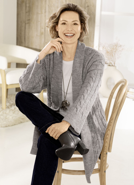 Jacken, Westen & Sets - Long-Strickjacke mit Zopfmuster, in Größe L(44/46) bis XS(32/34), in Farbe GRAU MELIERT Ansicht 2