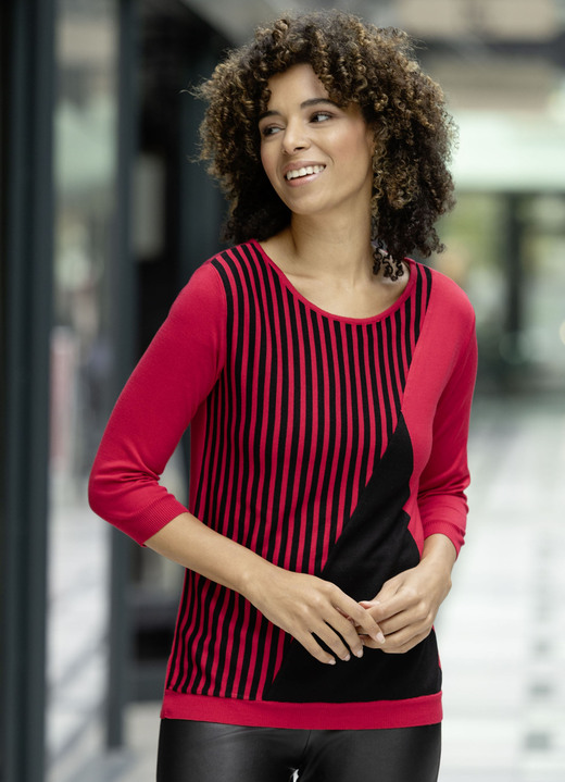 Pullover - Pullover in weich fließendem Feinstrick Ansicht 2 Pullover - Pullover in weich fließendem Feinstrick, in Größe 036 bis 052, in Farbe ROT-SCHWARZ Ansicht 2