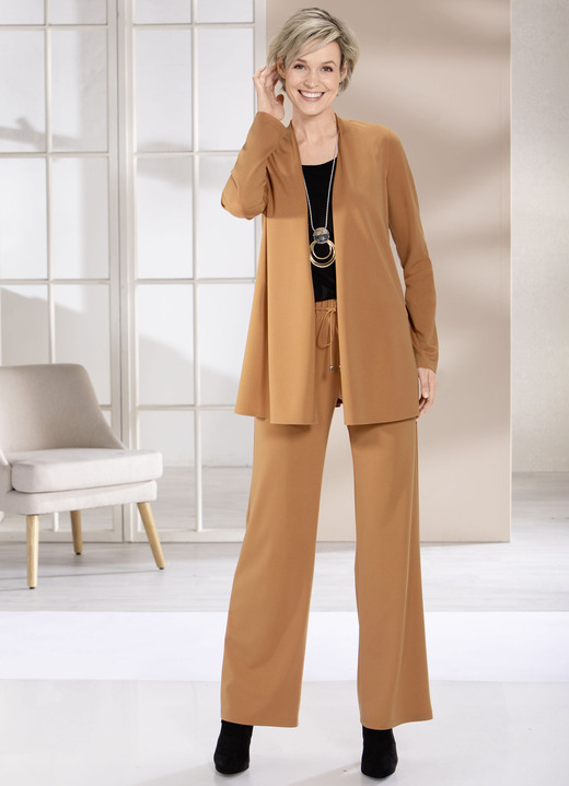 Klaus Modelle - Angesagte Hose in modischer Weite, in Größe 018 bis 052, in Farbe MARINE Ansicht 14