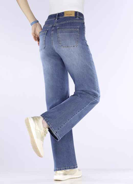 Jeans - Jeans mit modischen Vordertaschen, in Größe 017 bis 050, in Farbe JEANSBLAU Ansicht 4