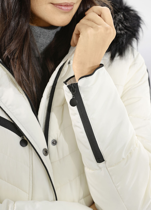 Jacken, Mäntel, Blazer - Kurzmantel mit Kunstpelz-Innenausstattung in der Kapuze, in Größe 034 bis 052, in Farbe NATUR Ansicht 5