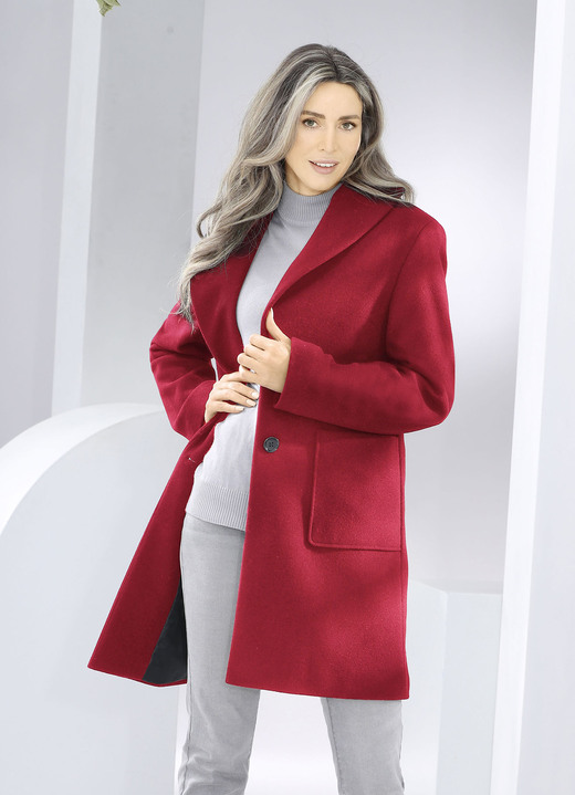 Jacken, Mäntel, Blazer - Kurzmantel mit Knopfleiste Jacken, Mäntel, Blazer - Kurzmantel mit Knopfleiste, in Größe 036 bis 054, in Farbe RUBINROT