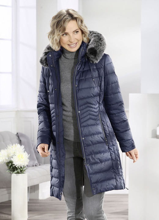 Jacken, Mäntel, Blazer - Kurzmantel mit seitlicher Längssteppung, in Größe 038 bis 056, in Farbe NAVY Ansicht 1