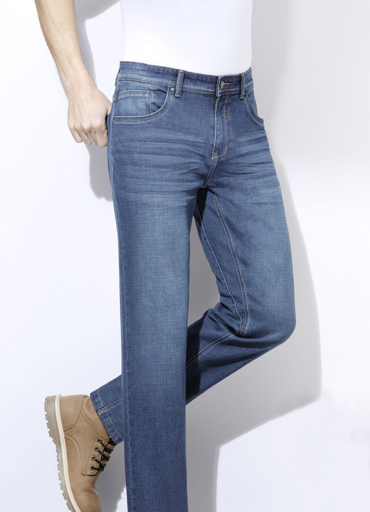 Hosen - Modische Jeans in 3 Farben, in Größe 024 bis 060, in Farbe DUNKELJEANS Ansicht 7